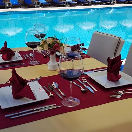 Whispering Sands Self Catering شقة *